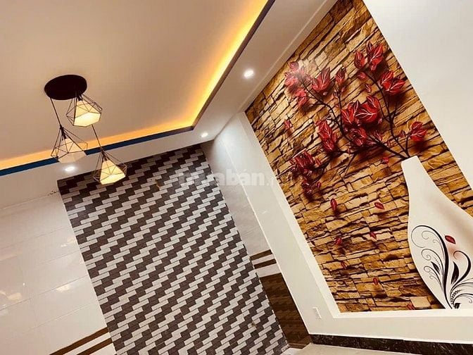 VỀ Ở NGAY! Nhà 5 tầng MỚI TINH, ô tô đậu cửa, nội thất xịn sò – Ngõ 68