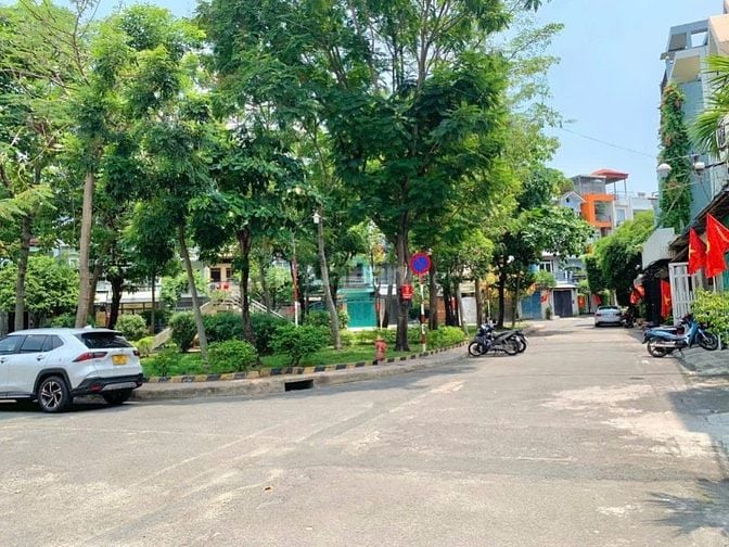 KHU VIP CẦU XÉO - TÂN SƠN NHÌ – NHÀ ĐẸP 2 LẦU ST – 4X18M – GIÁ 8.6 TỶ