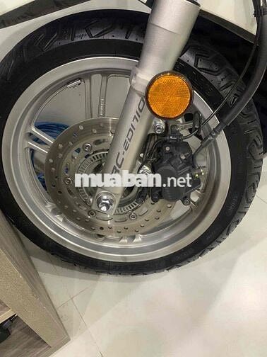 xe nhà cần bán Sh300i ĐK2019 bản báo nhiệt