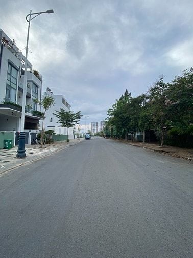 Bán đất DA Sài Gòn Mystery Hưng Thịnh TM. Lợi Quận 2 cũ nền Lk3 140m2