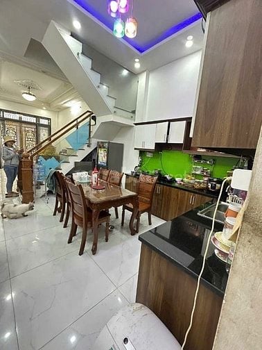 Chính chủ gửi bán nhà 4*14 trệt 2lau giá 4ty680 TL 