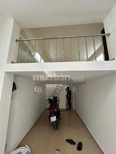 Cho thuê nhà mặt tiền Trịnh Hòai Đức, P.13, Q.5 giá 18tr