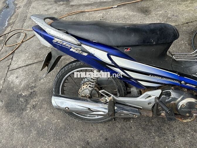 E cần bán xe như hình máy im
