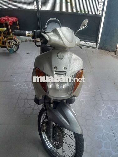Bán xe novo1..giấy tờ đầy đủ.máy im.giá 2tr300k