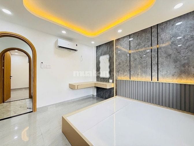 Nhà tuyệt đẹp 3 Lầu DT: 5,5x15m, CAO CẤP hẻm Phan Huy Ích, P12, Q.Gò V