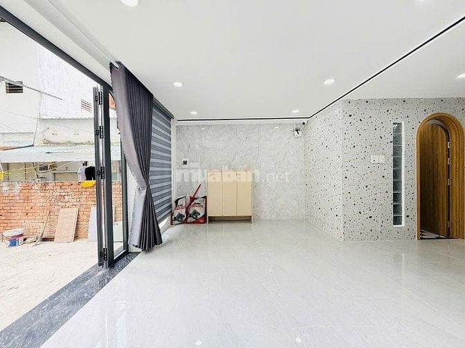 Nhà tuyệt đẹp 3 Lầu DT: 5,5x15m, CAO CẤP hẻm Phan Huy Ích, P12, Q.Gò V