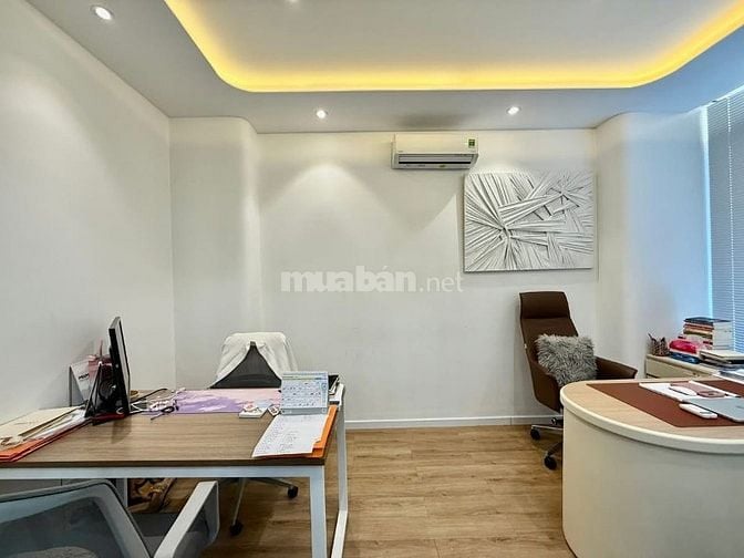 TOÀ VĂN PHÒNG " HUỲNH VĂN BÁNH" 103m2 ( 7x15m ) 5 TẦNG THUÊ 75TRIỆU