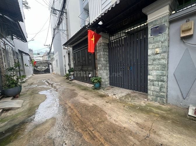 Nhà 3 lầu CAO CẤP DT:4x18m hẻm xe hơi 5m Phạm Văn Chiêu, P16, Q.Gò Vấp