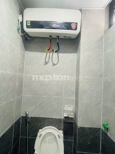 Cho thuê phòng full đồ phố Đào Tấn, gần công viên Thủ Lệ, Ba Đình 
