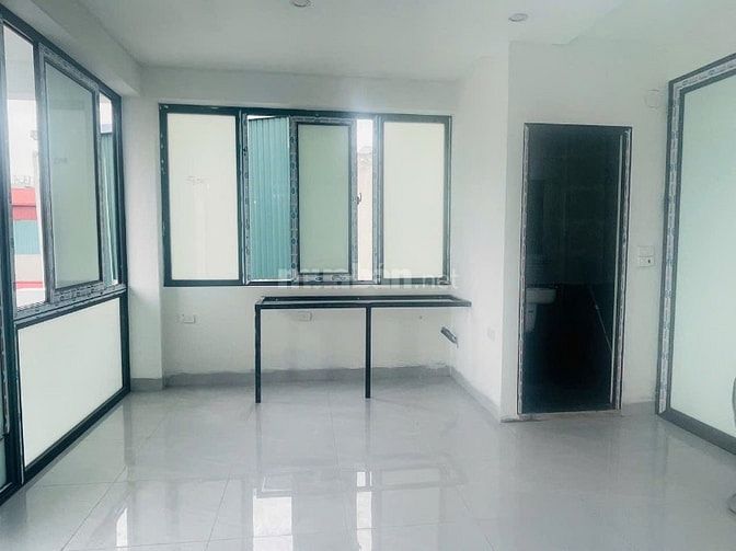 Cho thuê phòng full đồ phố Đào Tấn, gần công viên Thủ Lệ, Ba Đình 