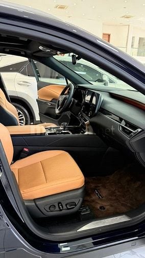 Bán Lexus RX350 Premium sản xuất 2024, lăn bánh 8000Km.