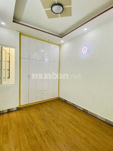 HẺM 8m XE HƠI TRÁNH GẦN ĐẠI HỌC MỚI