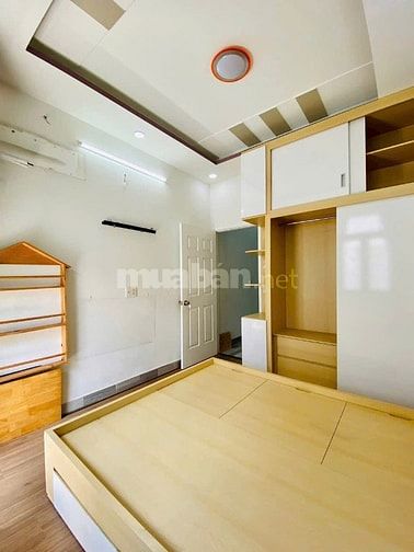 HẺM 8m XE HƠI TRÁNH GẦN ĐẠI HỌC MỚI