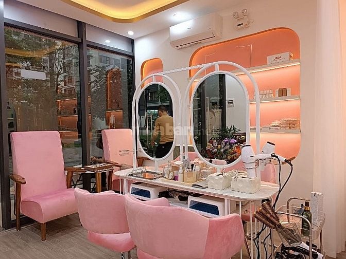 Sang nhượng Spa đang hoạt động