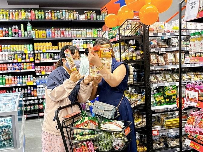 CẦN NHẬN NAM/NỮ : ĐÓNG GÓI VÀ DÁN TEM ( TUỔI 20- 55 )