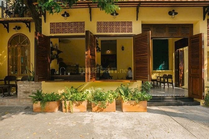 Cho thuê biệt thự 2 MT 18 Trần Doãn Khanh & Nguyễn Thành Ý, Quận 1