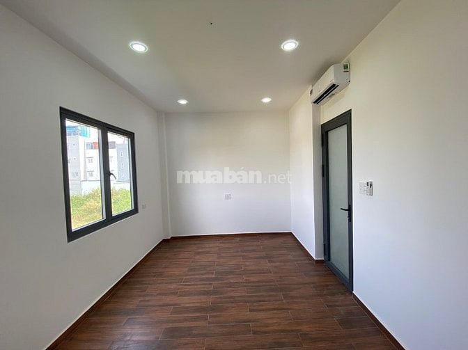 Đường Võ Văn Kiệt, 13tr/tháng, 4PN, 3WC ở iền. LH 0903 675 770