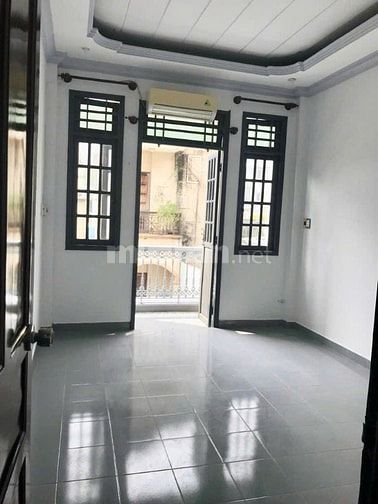 Bán nhà riêng 33m², 4PN, Lê Văn Sỹ, P1 Tân Bình – hẻm xe hơi