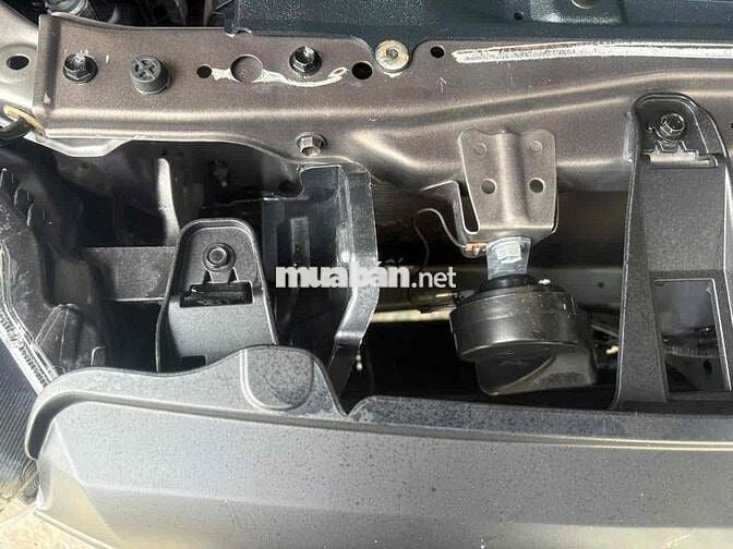 Toyota Innova 2017 2.0E - 173456 km