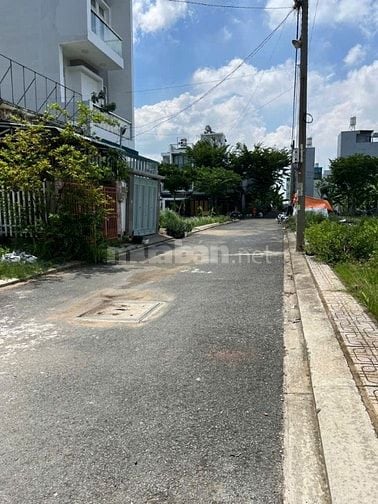 5,4 TỶ-NHÀ ĐẸP MỚI TINH-3 TẦNG-4PN-NGUYỄN XIỂN-TRƯỜNG THẠNH-QUẬN 9