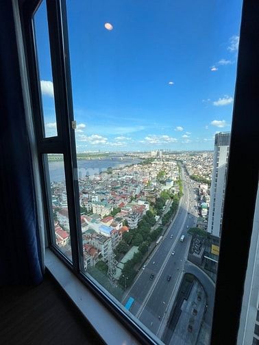 Chính chủ: Cho thuê căn hộ 2PN tầng cao view sông Hồng