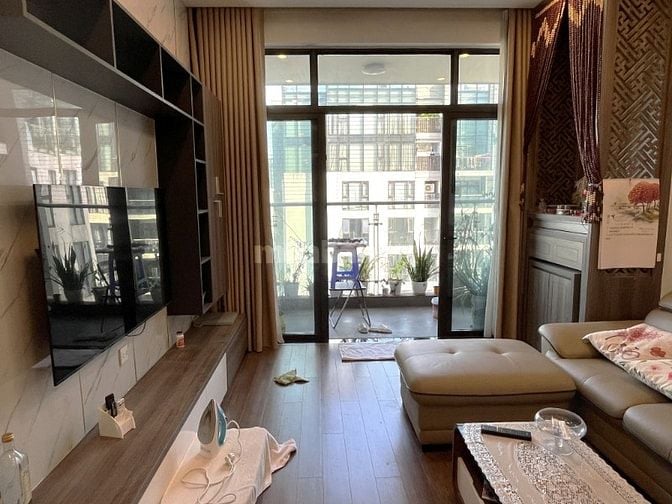 Chính chủ: Cho thuê căn hộ 2PN tầng cao view sông Hồng