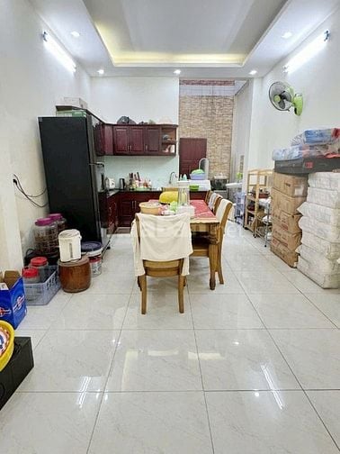 Bán nhà ngay Emart Phan Văn Trị, Bình Thạnh giá 2Tỷ990 - DT: 72m2