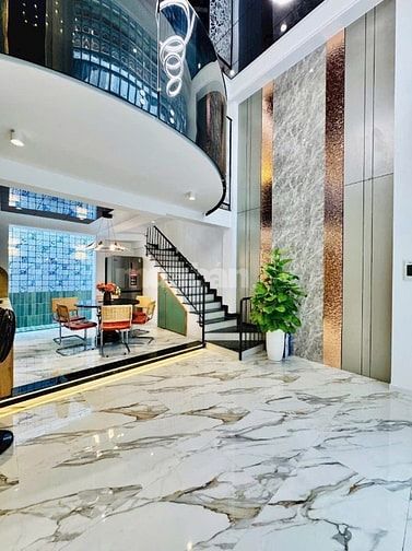 Đi nước ngoài định cư bán gấp nhà ở đường Phùng Hưng, phường 14, quận 