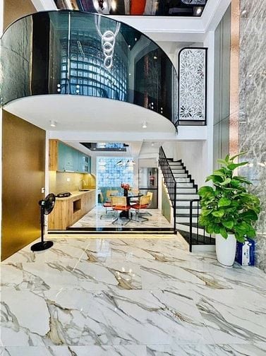 Đi nước ngoài định cư bán gấp nhà ở đường Phùng Hưng, phường 14, quận 