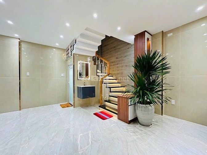 Gấp! Bán nhà 58m2 xây 4 tầng đường Tô Ngọc Vân,Q12. Gần chợ Thạnh Xuân