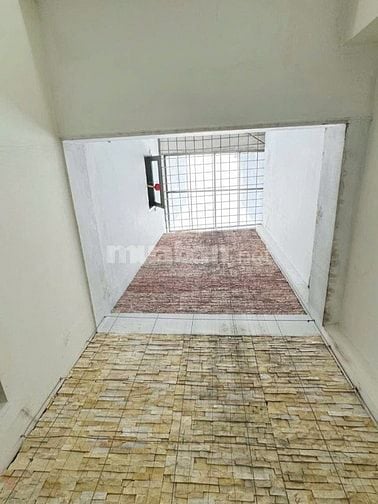 Bán nhà ngay Emart Phan Văn Trị, Bình Thạnh giá 2Tỷ990 - DT: 72m2