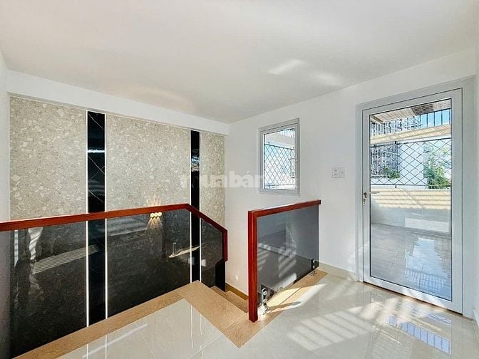 CHÍNH CHỦ BÁN RẤT GẤP NHÀ GÒ VẤP MỚI XÂY ĐÚC 3LẦU HẺM XE HƠI 