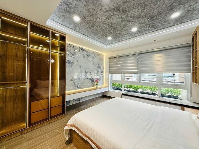 CHÍNH CHỦ BÁN RẤT GẤP NHÀ GÒ VẤP MỚI XÂY ĐÚC 3LẦU HẺM XE HƠI 