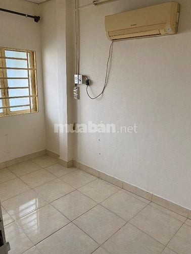 Cho thuê nhà nguyên căn ngay trung tâm quận 5