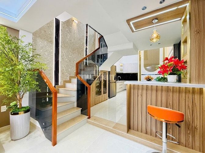 CHÍNH CHỦ BÁN RẤT GẤP NHÀ GÒ VẤP MỚI XÂY ĐÚC 3LẦU HẺM XE HƠI 