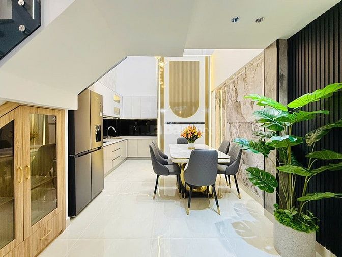 CHÍNH CHỦ BÁN RẤT GẤP NHÀ GÒ VẤP MỚI XÂY ĐÚC 3LẦU HẺM XE HƠI 