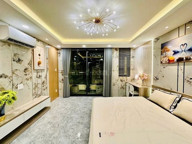 Đi nước ngoài định cư bán gấp nhà ở đường Nguyễn Văn Trỗi, phường 11, 