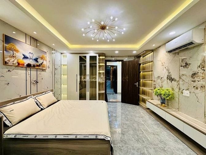 Đi nước ngoài định cư bán gấp nhà ở đường Nguyễn Văn Trỗi, phường 11, 