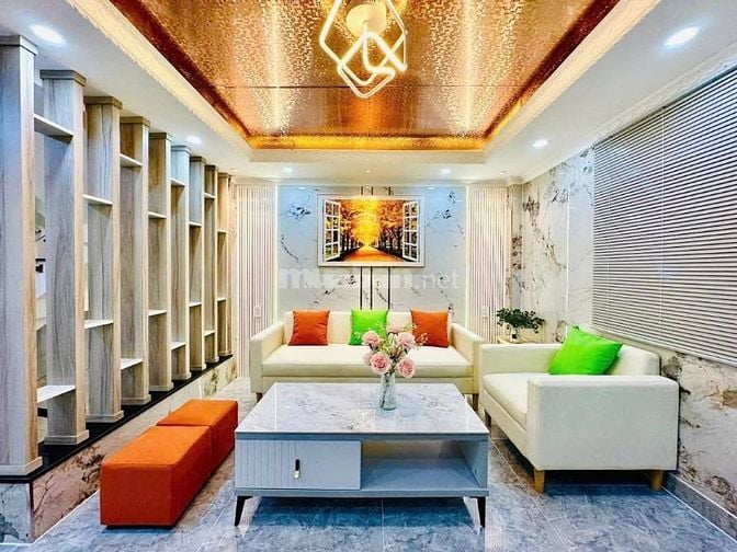 Đi nước ngoài định cư bán gấp nhà ở đường Nguyễn Văn Trỗi, phường 11, 