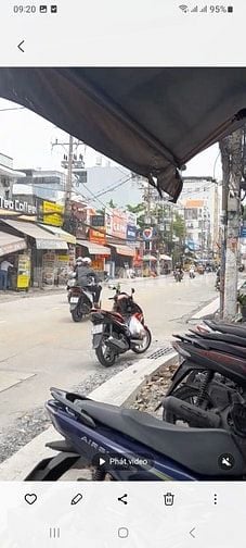 Nhà mặt tiền nguyên căn tiện kinh doanh , showroom mọi ngành nghề 