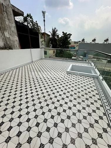  4,68tỷ xây full ko lộ giới cách mt 20m 5x6 3 tầng SHR hoàn công đủ