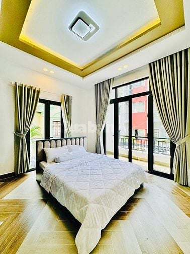 Bán nhà Biệt thực đẹp HỒ BƠI, THANG MÁY (15x20) 20/34 Đường 8 Gò Vấp