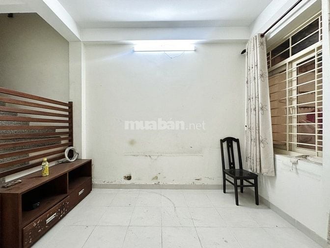 DUY NHẤT 1 CĂN. HXH 7 CHỖ. NGUYỄN GIA TRÍ. 41M2 - 3 TẦNG - 6.x TỶ