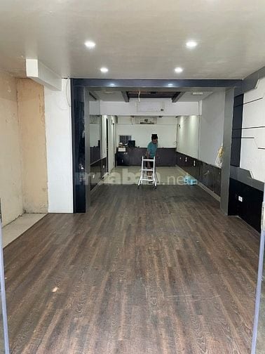 Cho thuê cửa hàng mặt phố tầng 1, số 40 phố Yên Lãng, P Láng Hạ, Q ĐĐ