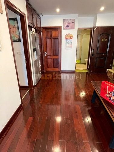 Bán căn hộ hoa hậu của toà nhà không qua môi giới sổ đỏ chính chủ