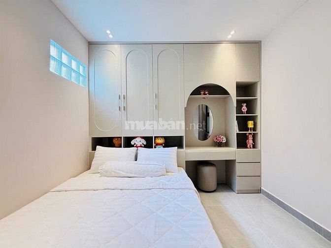 Đi nước ngoài định cư bán gấp nhà ở đường Đỗ Xuân Hợp, phường Phước Lo