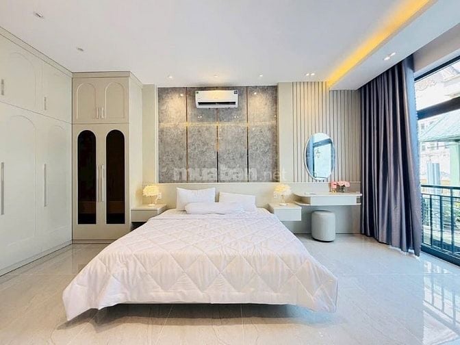 Đi nước ngoài định cư bán gấp nhà ở đường Đỗ Xuân Hợp, phường Phước Lo