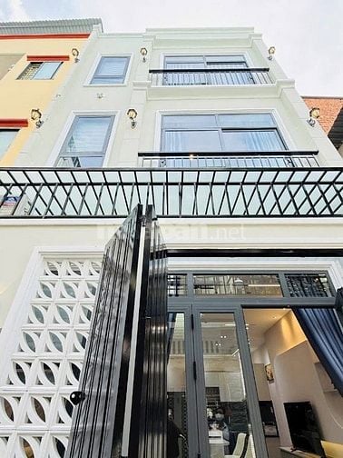 Đi nước ngoài định cư bán gấp nhà ở đường Đỗ Xuân Hợp, phường Phước Lo