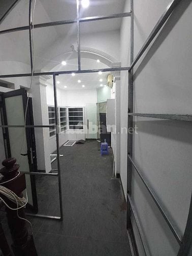 Cho thuê cửa hàng tại 9 Nguyễn Văn Viên, Hai Bà Trưng, 45m2 5,95 triệu