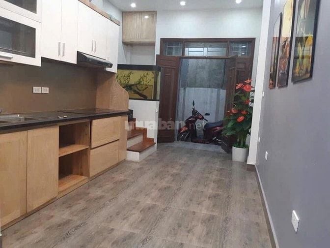 Bán nhà ngõ phố Nguyễn Đức cảnh